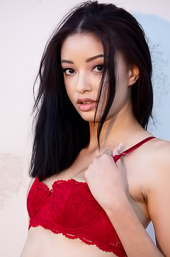 Scarlett Blooms Commanding Seductive Display